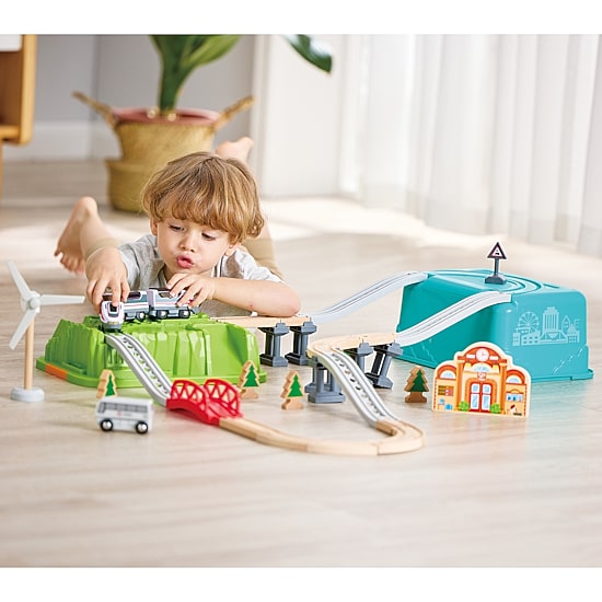 Hape Wooden Set With Plastic Tracks And Farm Accessories 40-pc. Train