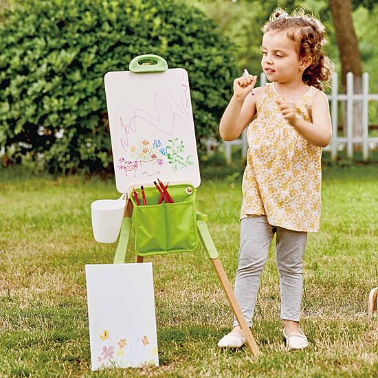 Hape 14-pc. Easel