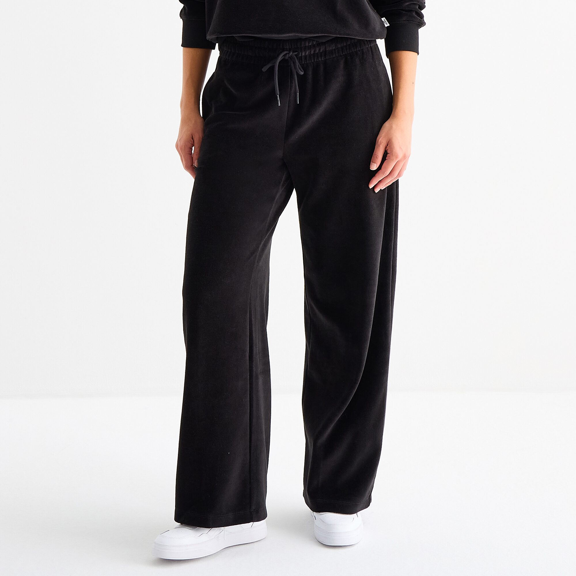 Reebok Womens High Rise Velour Wide Leg Sweatpant