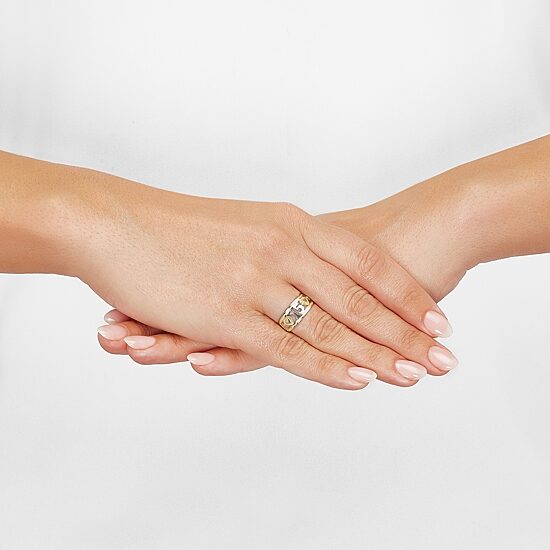 Womens 14K Gold Heart Band
