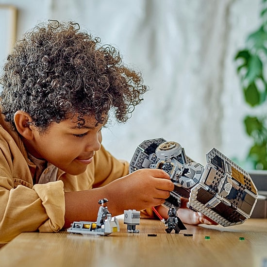 Star Wars Tie Bomber Building Toy Set (625 Pieces)