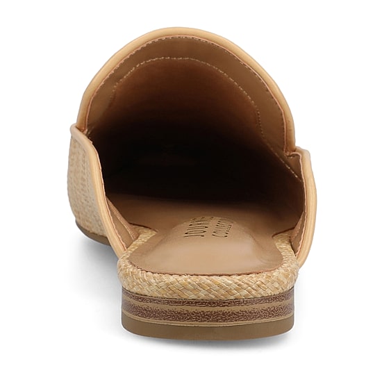 Journee Collection Akza Womens Square Closed Toe Mules