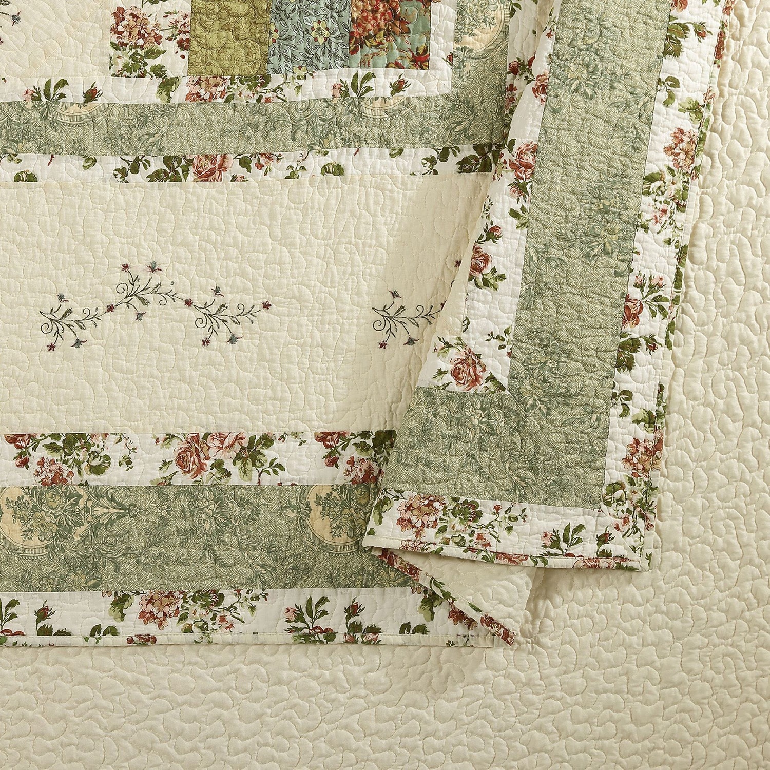 Modern Heirloom Olivia 3-pc. Embroidered Quilt Set