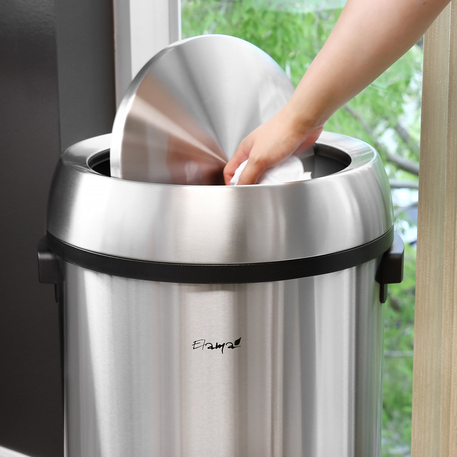 Elama 65 Liter Large 17 Gallon Swing Lid Trash Can