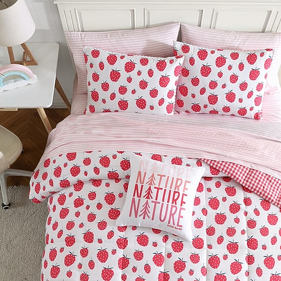 Eddie Bauer Strawberry Field Floral Easy Care Comforter Set