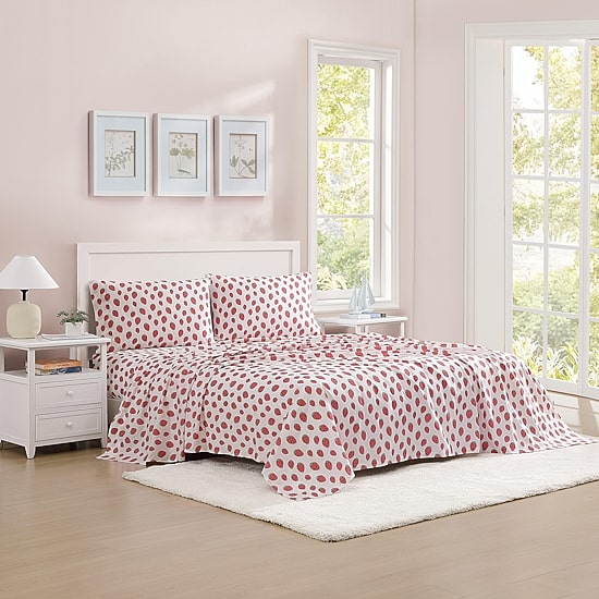 Poppy & Fritz Strawberry Picnic Sheet Set