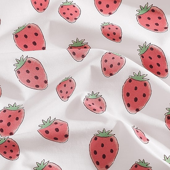 Poppy & Fritz Strawberry Picnic Sheet Set