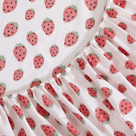 Poppy & Fritz Strawberry Picnic Sheet Set