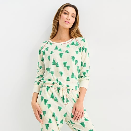 Sleep Chic Womens Fleece Crew Neck Long Sleeve 2-pc. Pajama Set