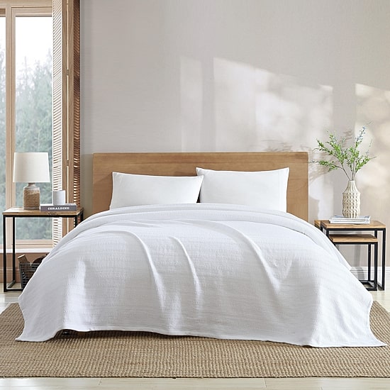 Eddie Bauer Veriegated Weave Cotton Blanket