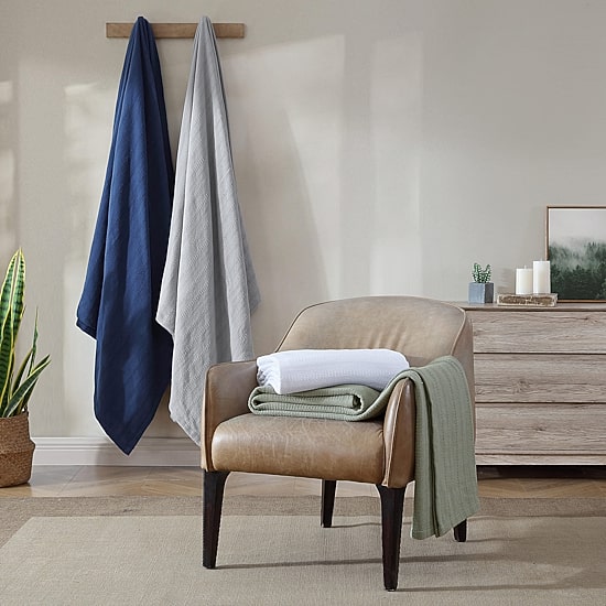 Eddie Bauer Veriegated Weave Cotton Blanket