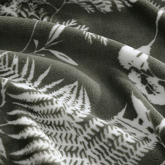 Eddie Bauer Fern Garden Plush fleece Blanket