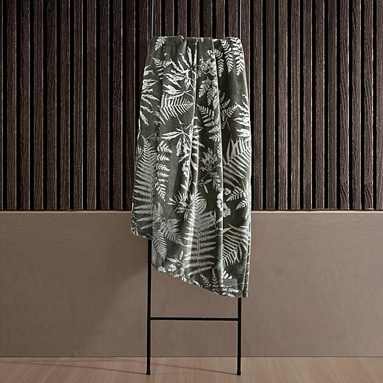 Eddie Bauer Fern Garden Plush fleece Blanket