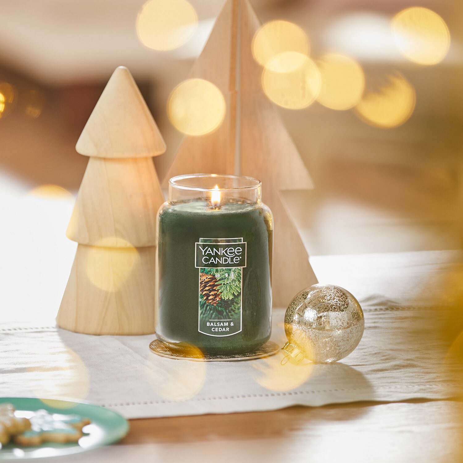Yankee Candle Balsam & Cedar Original Large Single Wick Scented Jar Candle