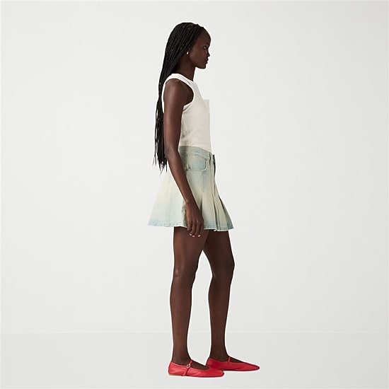 Levi's® Women's  Mid Rise Mini Pleated Skirt