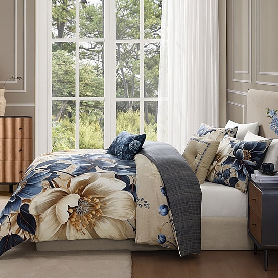 Bebejan English Manor 5-pc. Midweight REVERSIBLE Comforter Set
