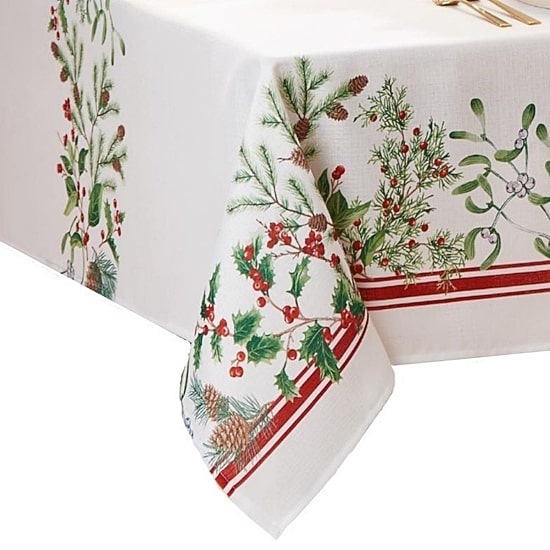 Threadmade Winter Berry Tablecloth