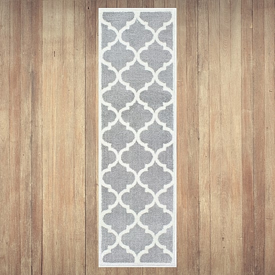 Covington Home Vienna Scalloped Lattice 27"X90" Indoor Rectangular Runner