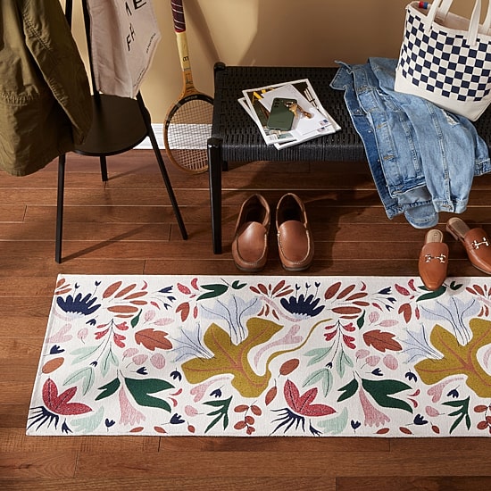 Town And Country Livie Floral Washable 24" X 72" Indoor Rectangular Runner