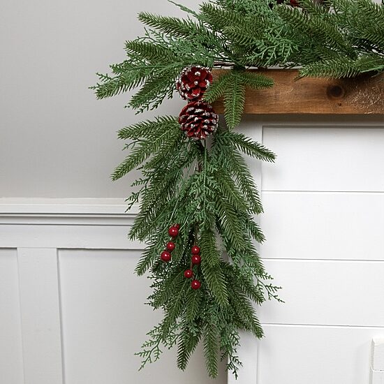 Northlight 7ft Wind River Fir With Glittered Pinecones Artificial Christmas Indoor Garland
