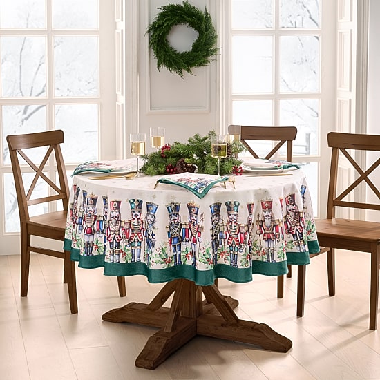 Threadmade Royal Nutcracker Round/Oval Tablecloth