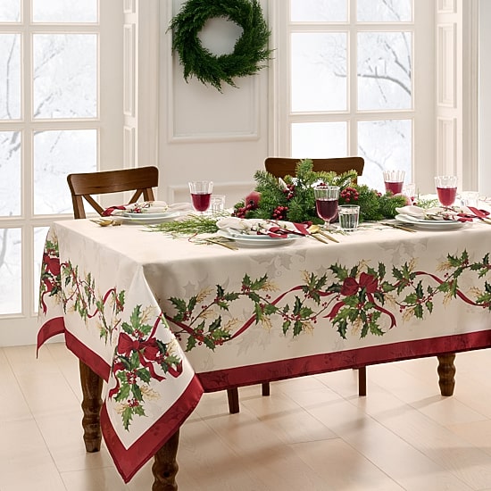 Villeroy & Boch Winter Bows and Garland Tablecloth