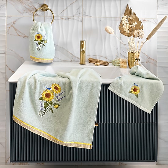 Linum Home Textiles Girasol 2-pc. Embellished Fingertip Towel