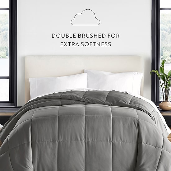 Casual Comfort Premium Ultra Soft Down Alternative Lightweight Wrinkle Resistant Comforter