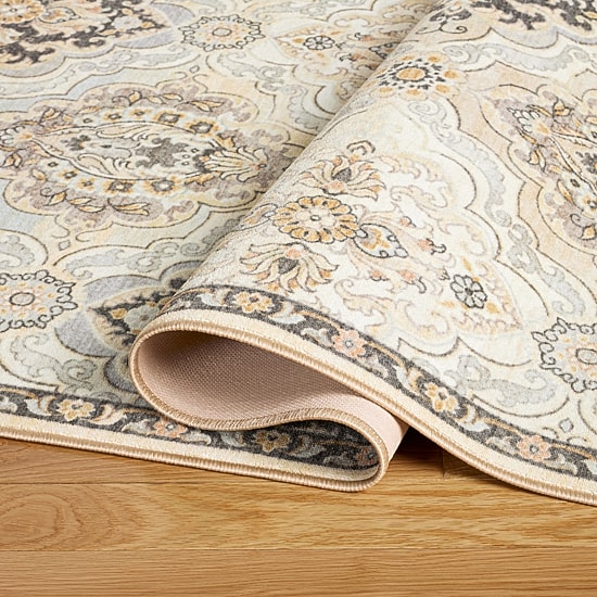 Town And Country Avani Floral Washable 19" X 78" Indoor Rectangular Runner