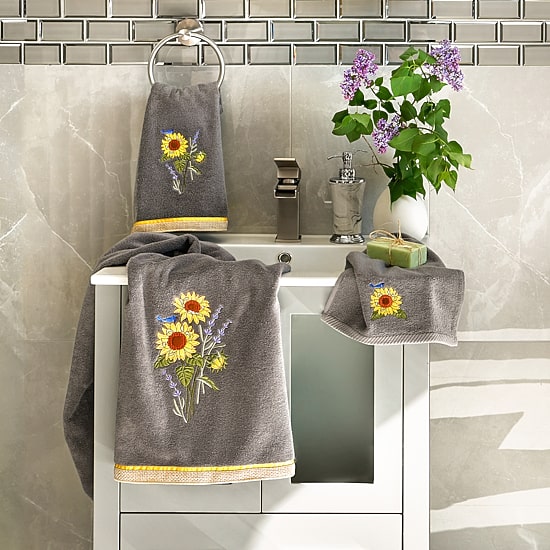Linum Home Textiles Girasol 2-pc. Embellished Hand Towel