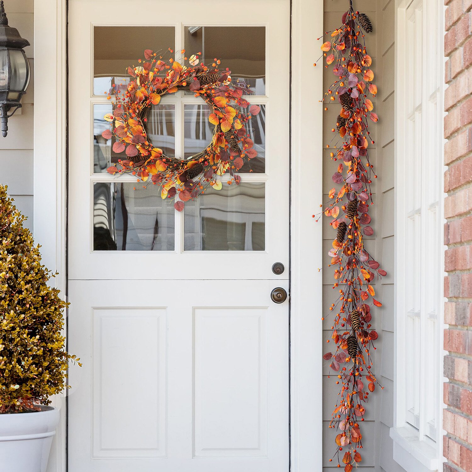 Glitzhome 72"L Fall Eucalyptus Berry Garland Thanksgiving Tabletop Decor