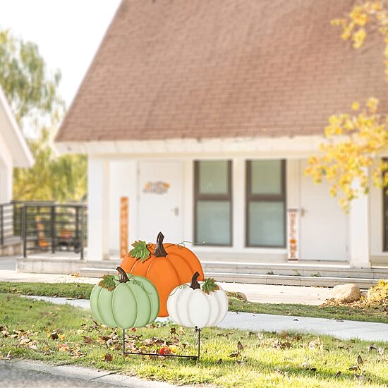 Glitzhome 24"H Fall Metal Stacked Pumpkin Thanksgiving Yard Art