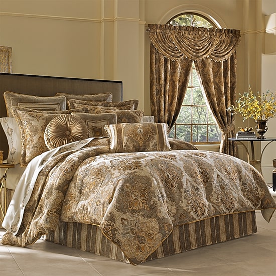 Queen Street Brooke 4-pc. Damask + Scroll Comforter Set