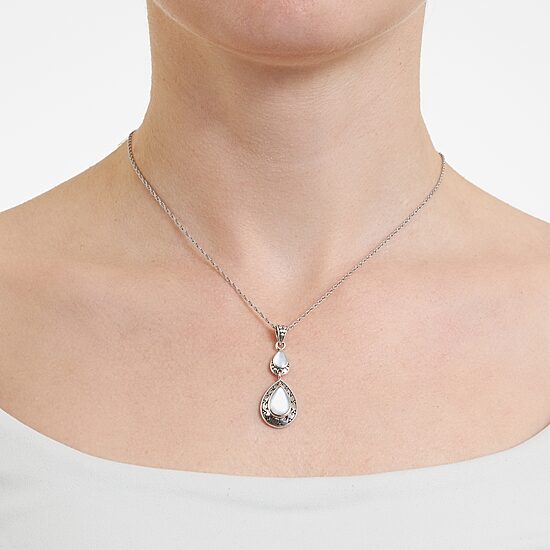 Womens Genuine White Mother Of Pearl Sterling Silver 18 Inch Pendant Necklace
