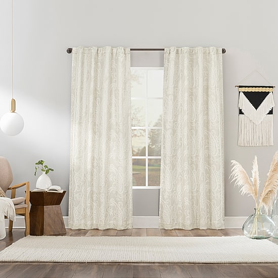 Sun Zero Pedra Rod Pocket Back Tab 100% Blackout Single Curtain Panel