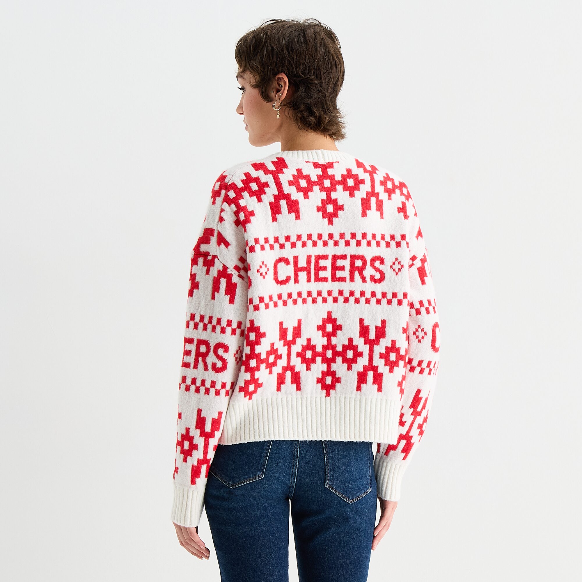 Arizona Juniors Womens Crew Neck Long Sleeve Pullover Sweater