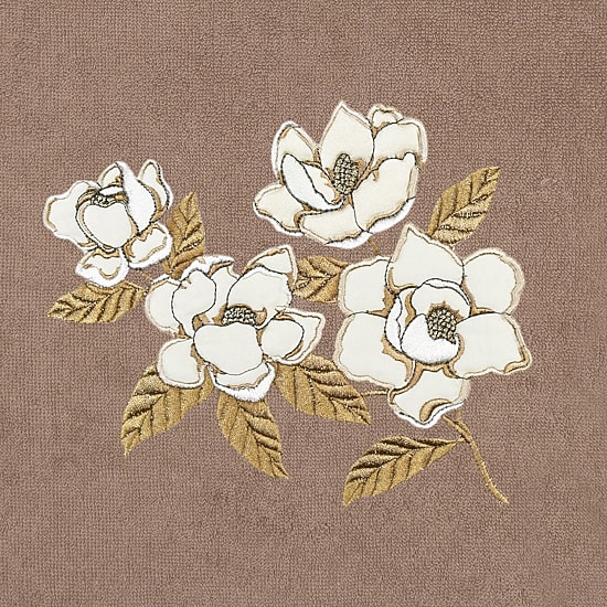 Linum Home Textiles Maggie 2-pc. Embellished Floral Bath Towel