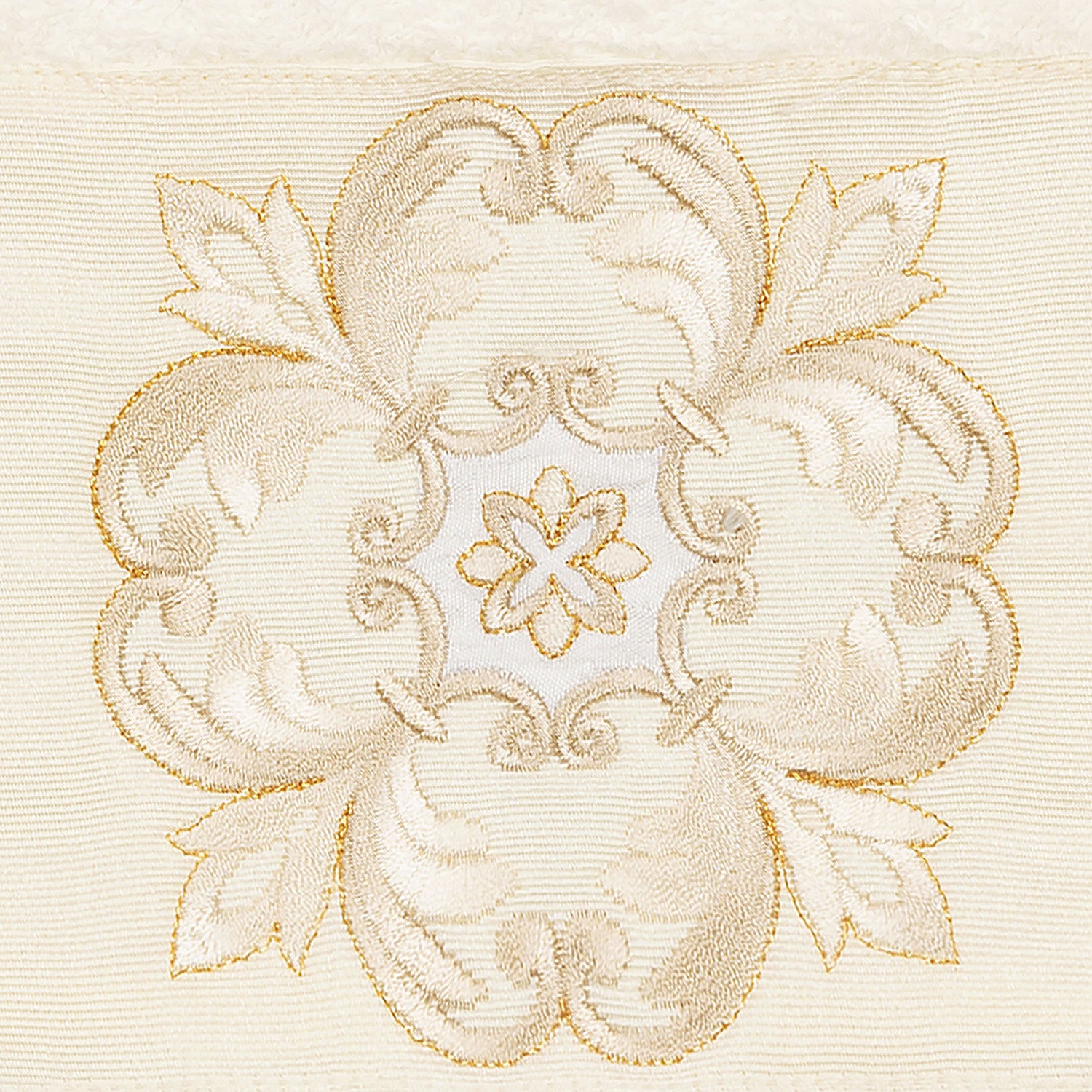 Linum Home Textiles Alyssa Embellished 3-pc. Bath Towel Set