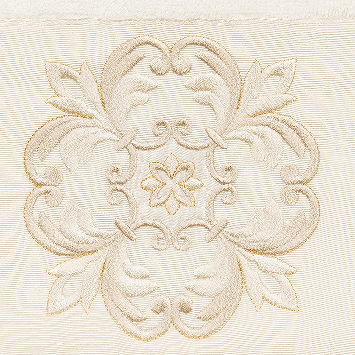 Linum Home Textiles Alyssa Embellished 3-pc. Bath Towel Set