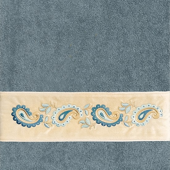 Linum Home Textiles Mackenzie 2-pc. Embellished Paisley Bath Towel
