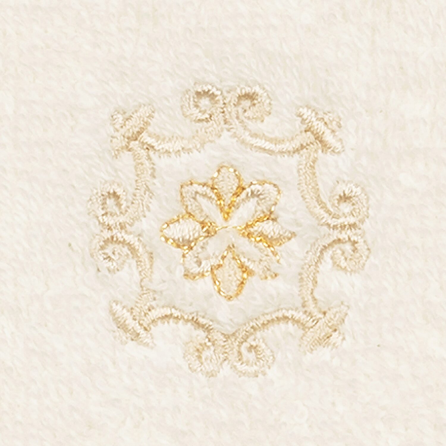 Linum Home Textiles Alyssa 2-pc. Embellished Washcloth