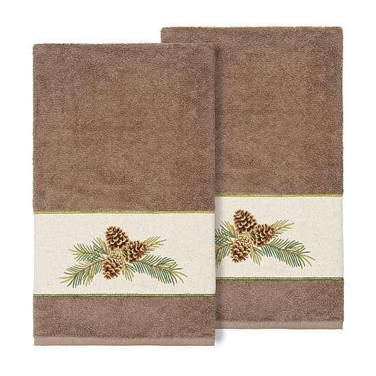 Linum Home Textiles Pierre Embellished 2-pc. Embellished Floral Bath Towel