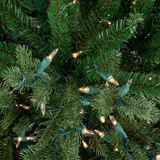 Northlight Grande Spruce Artificial  Clear Lights 6 Foot Pre-Lit Christmas Tree