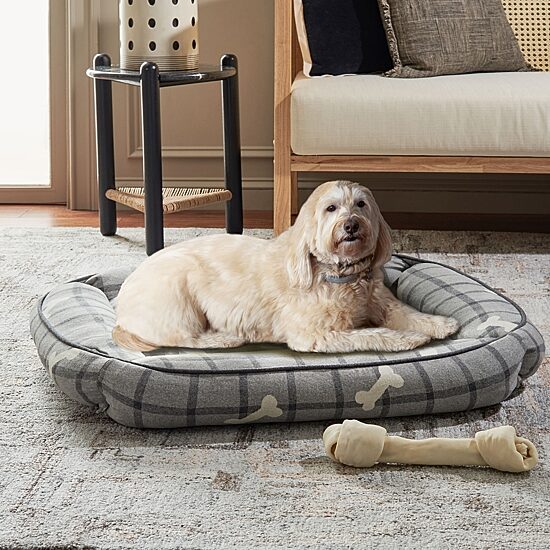 Safavieh Mailus Pet Bed
