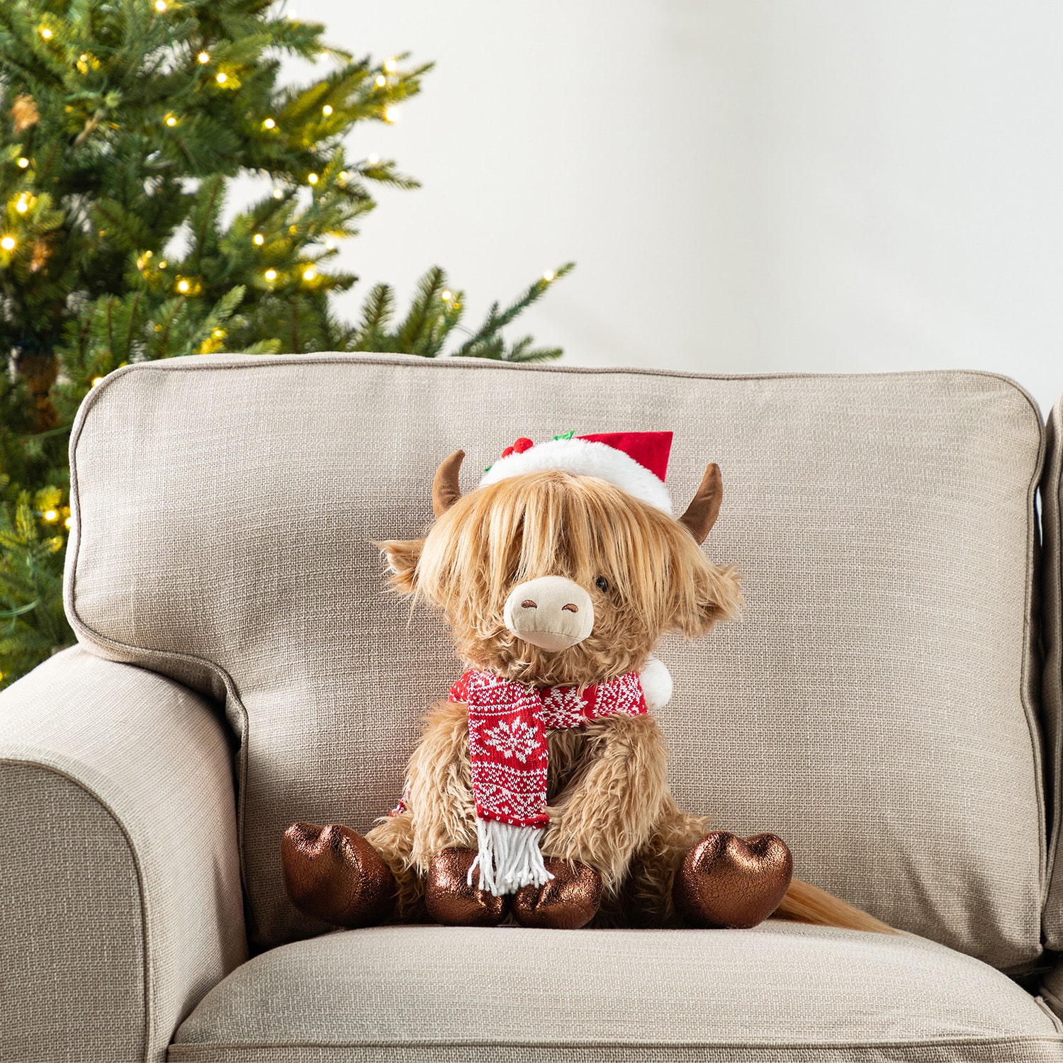 Glitzhome 16"L Christmas Fabric Highland Cow Christmas Figurine