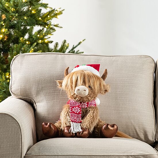 Glitzhome 16"L Christmas Fabric Highland Cow Christmas Figurine