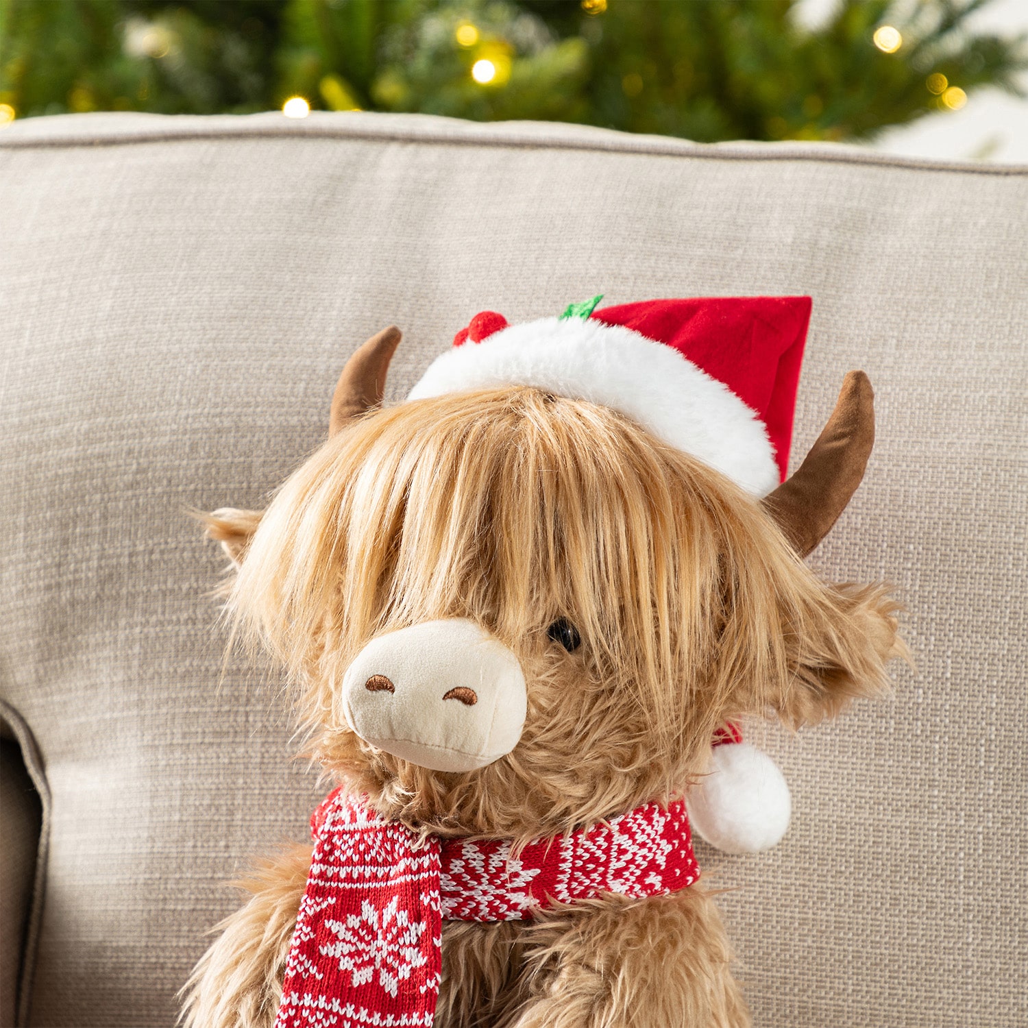 Glitzhome 16"L Christmas Fabric Highland Cow Christmas Figurine