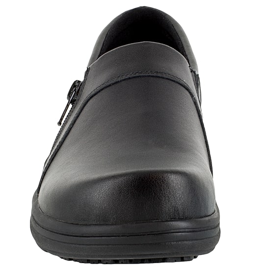 Easy Works By Easy Street Bentley Womens Round Clogs