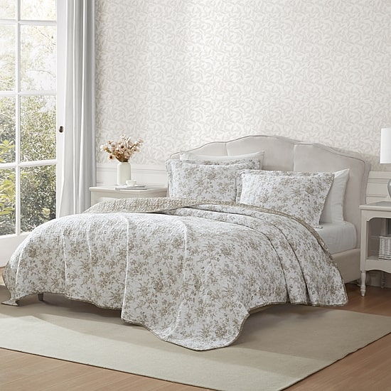 Laura Ashley Walled Garden Quilt Set