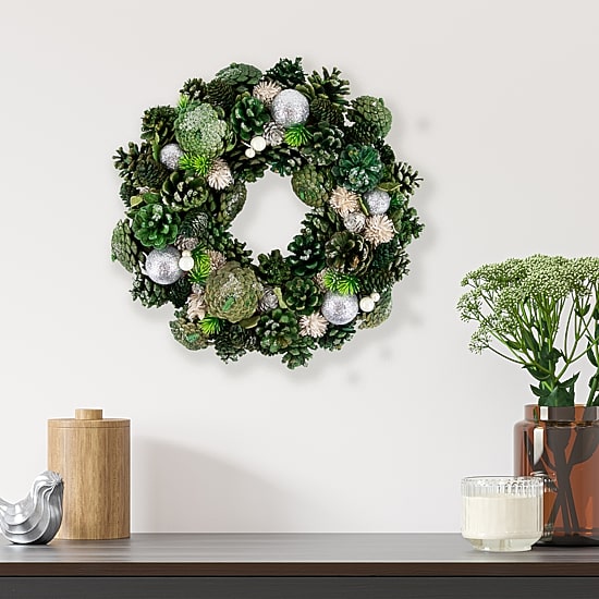 Northlight 14" Pinecone And Foliage Artificial Wreath